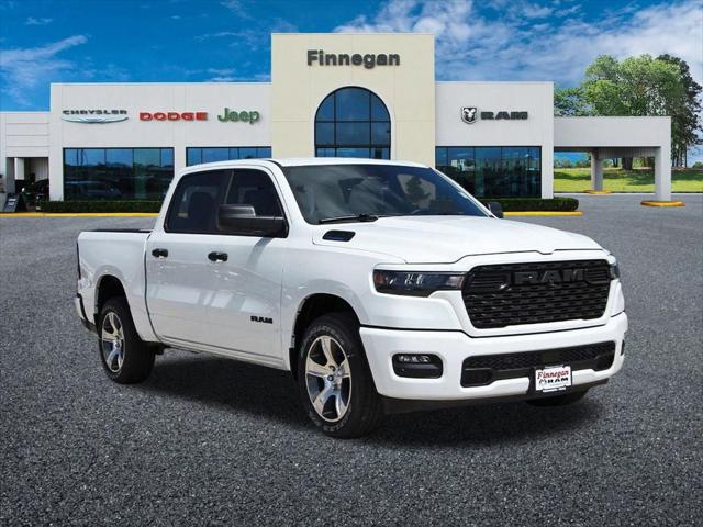 2026 RAM 1500 RAM 1500 EXPRESS CREW CAB 4X2 57 BOX