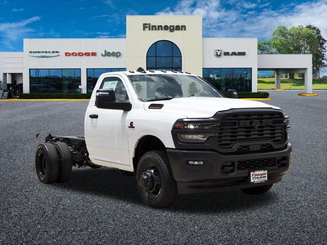 2026 RAM Ram 3500 Chassis Cab RAM 3500 TRADESMAN CHASSIS REGULAR CAB 4X4 60 CA 2026 RAM Ram 3500 Chassis Cab RAM 3500 TRADESMAN CHASSIS REGULAR CAB 4X4 60 CA