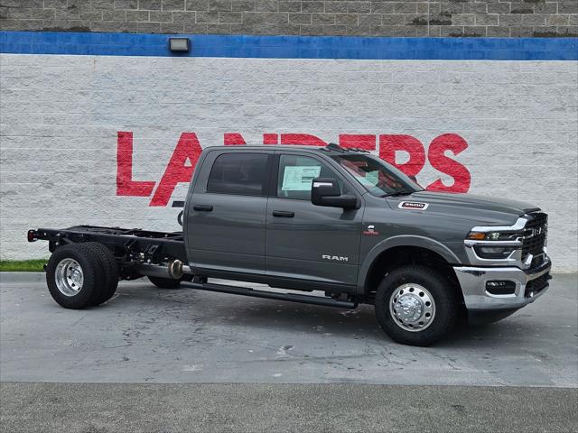2026 RAM Ram 3500 Chassis Cab RAM 3500 TRADESMAN CREW CAB CHASSIS 4X4 60 CA