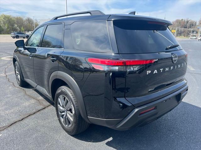 2025 Nissan Pathfinder SV 4WD