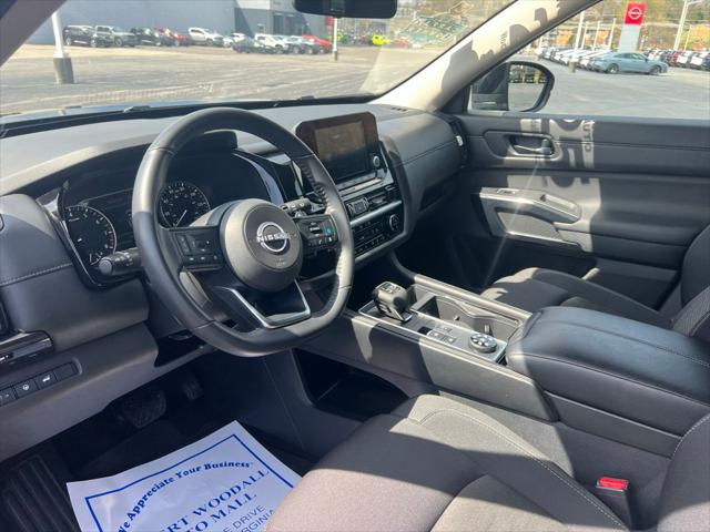 2025 Nissan Pathfinder SV 4WD