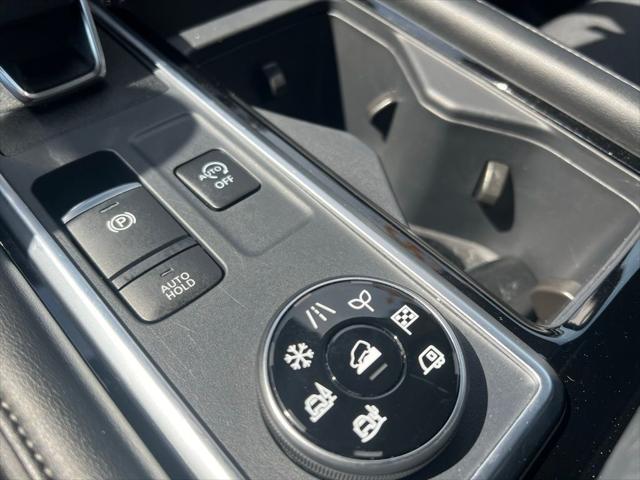 2025 Nissan Pathfinder SV 4WD