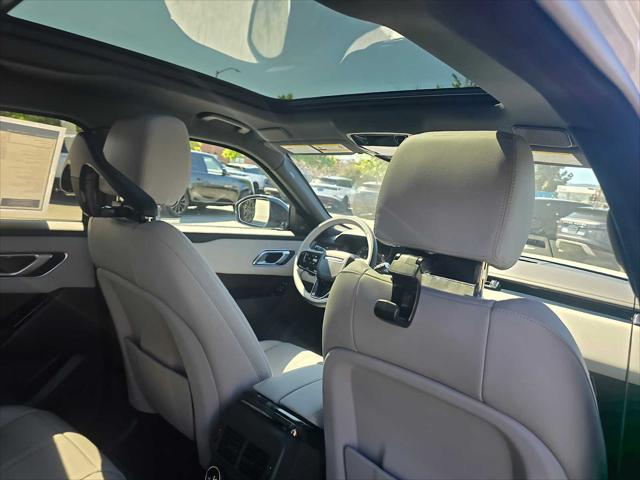 2026 Land Rover Range Rover Velar P400 Dynamic SE