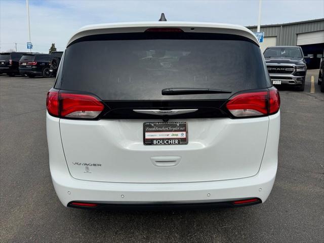 2026 Chrysler Voyager LX