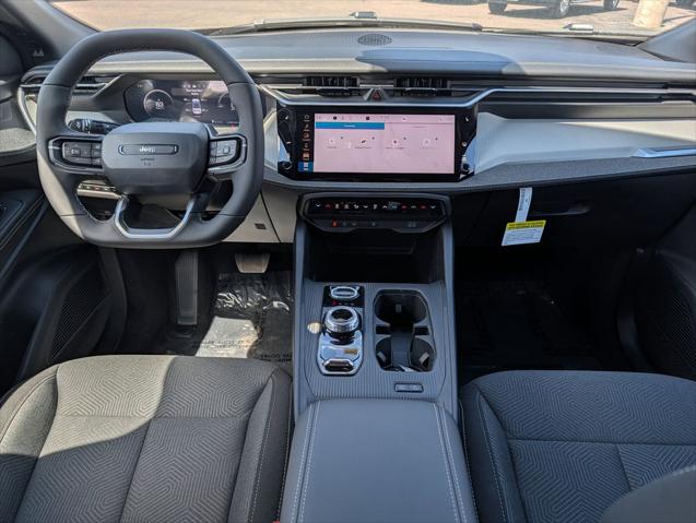2026 Jeep Cherokee Laredo 4x4