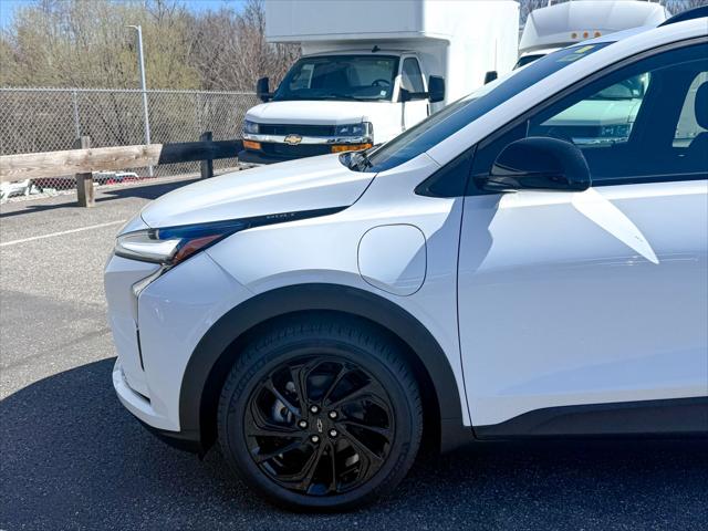 2027 Chevrolet Bolt RS FWD