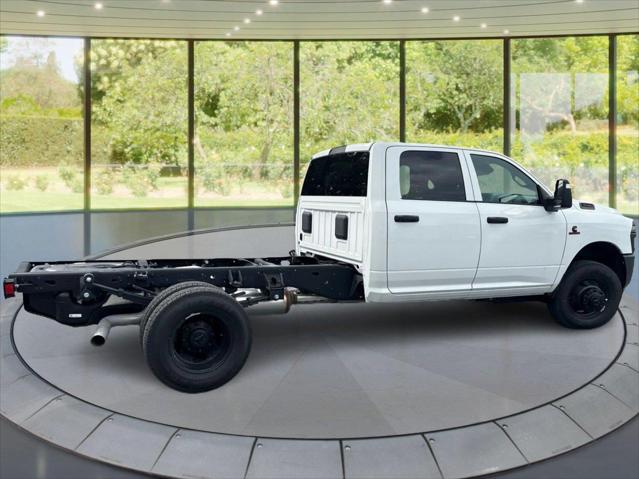 2026 RAM 3500 Chassis RAM 3500 TRADESMAN CREW CAB CHASSIS 4X4 60 CA