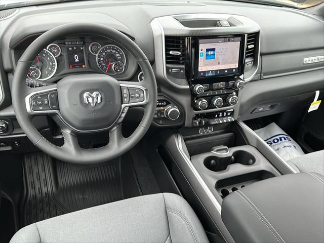 2026 Ram 1500 Big Horn Crew Cab 4x4 5'7" Box