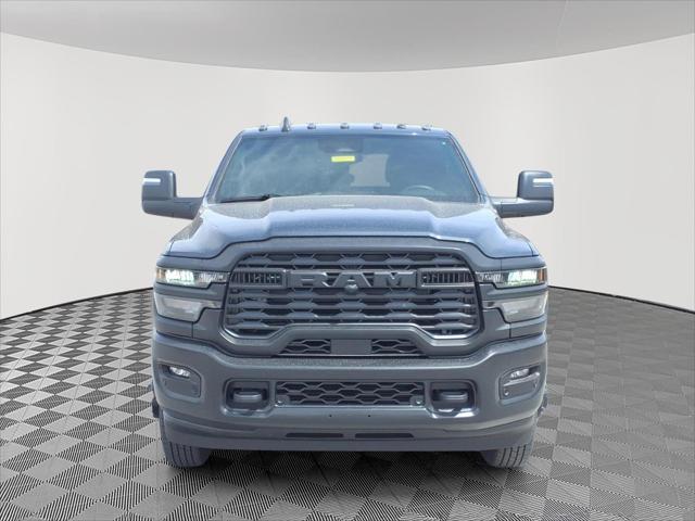 2026 RAM 3500 RAM 3500 BIG HORN CREW CAB 4X4 8 BOX 2026 RAM 3500 RAM 3500 BIG HORN CREW CAB 4X4 8 BOX