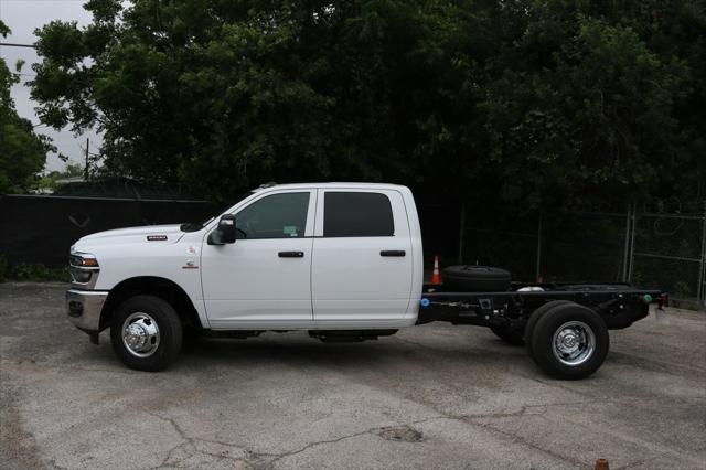 2026 RAM Ram 3500 Chassis Cab RAM 3500 TRADESMAN CREW CAB CHASSIS 4X4 60 CA