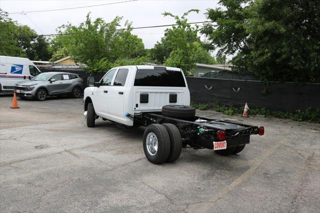 2026 RAM Ram 3500 Chassis Cab RAM 3500 TRADESMAN CREW CAB CHASSIS 4X4 60 CA