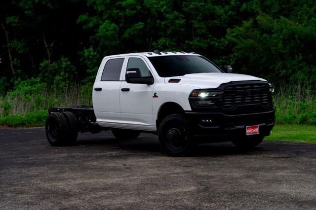 2026 RAM Ram 3500 Chassis Cab RAM 3500 TRADESMAN CREW CAB CHASSIS 4X4 60 CA