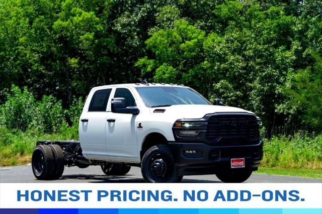 2026 RAM 3500 Chassis RAM 3500 TRADESMAN CREW CAB CHASSIS 4X4 60 CA