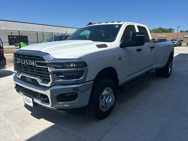 2026 RAM Ram 3500 RAM 3500 TRADESMAN CREW CAB 4X4 8 BOX