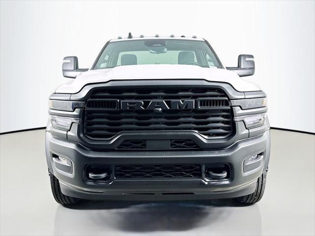 2026 RAM 5500 Chassis RAM 5500 TRADESMAN CHASSIS REGULAR CAB 4X4 84 CA