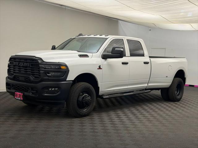 2026 RAM Ram 3500 RAM 3500 TRADESMAN CREW CAB 4X4 8 BOX