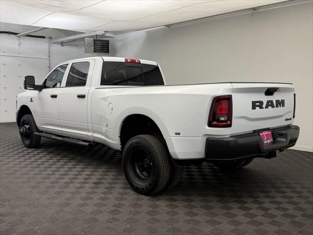 2026 RAM Ram 3500 RAM 3500 TRADESMAN CREW CAB 4X4 8 BOX