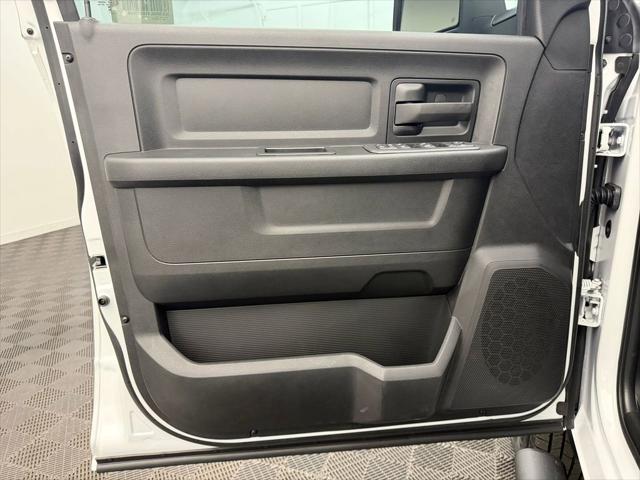 2026 Ram 3500 Tradesman Crew Cab 4x4 8 Box