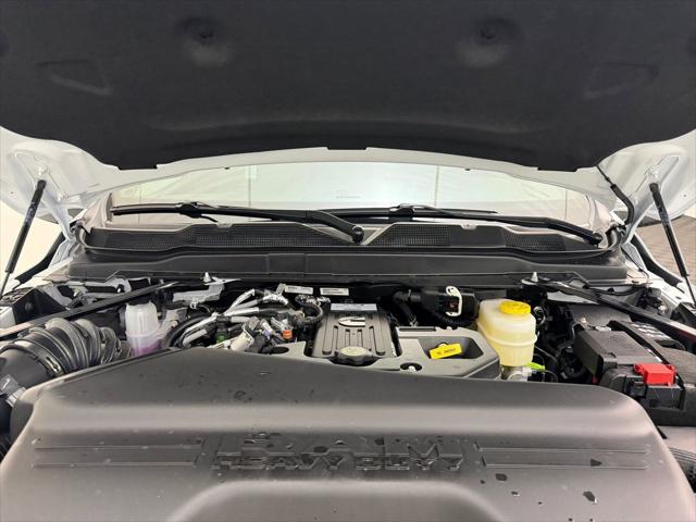 2026 Ram 3500 Tradesman Crew Cab 4x4 8 Box