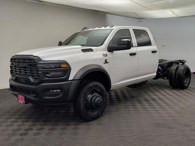 2026 RAM Ram 5500 Chassis Cab RAM 5500 TRADESMAN CHASSIS CREW CAB 4X4 60 CA