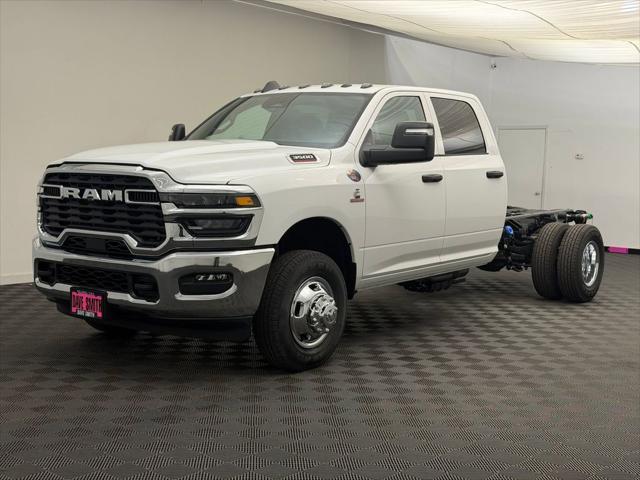 2026 RAM Ram 3500 Chassis Cab RAM 3500 TRADESMAN CREW CAB CHASSIS 4X4 60 CA