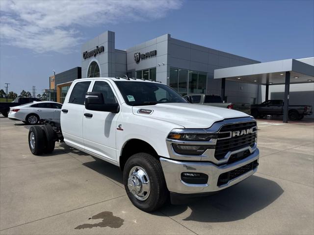 2026 RAM 3500 Chassis RAM 3500 TRADESMAN CREW CAB CHASSIS 4X4 60 CA