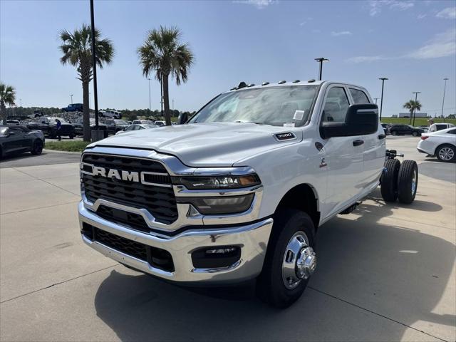 2026 RAM 3500 Chassis RAM 3500 TRADESMAN CREW CAB CHASSIS 4X4 60 CA