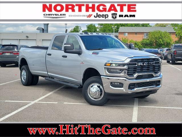 2026 RAM Ram 3500 RAM 3500 TRADESMAN CREW CAB 4X4 8 BOX