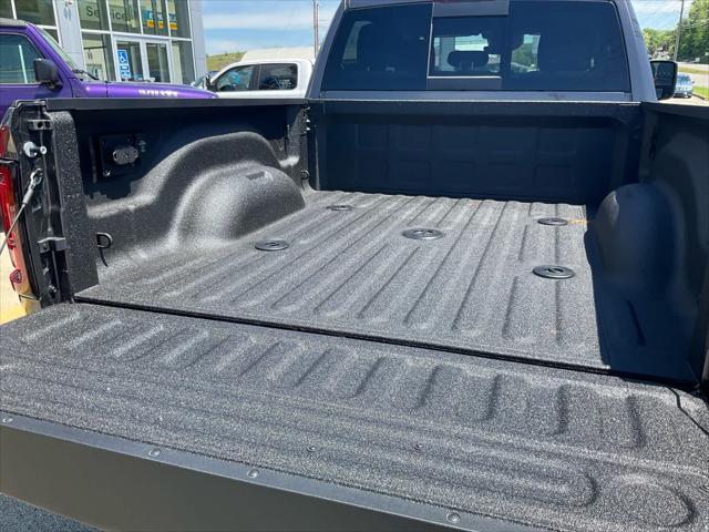 2026 Ram 2500 Black Express Crew Cab 4x4 6'4" Box