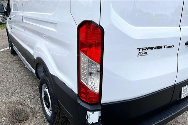 2026 Ford Transit Cargo Van Base