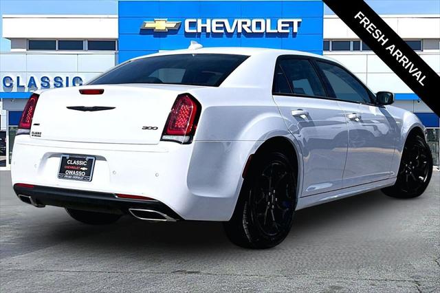 2023 Chrysler 300 Touring-L AWD