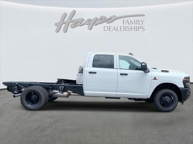 2026 RAM Ram 3500 Chassis Cab RAM 3500 TRADESMAN CREW CAB CHASSIS 4X4 60 CA
