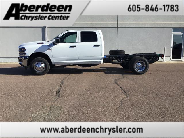 2026 RAM Ram 3500 Chassis Cab RAM 3500 TRADESMAN CREW CAB CHASSIS 4X4 60 CA