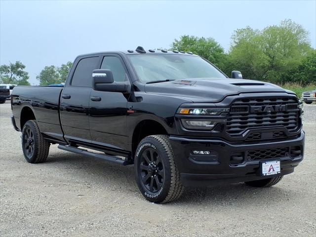 2026 RAM Ram 2500 RAM 2500 BLACK EXPRESS CREW CAB 4X4 8 BOX
