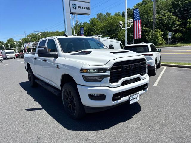 2026 RAM Ram 2500 RAM 2500 BLACK EXPRESS CREW CAB 4X4 64 BOX 2026 RAM Ram 2500 RAM 2500 BLACK EXPRESS CREW CAB 4X4 64 BOX