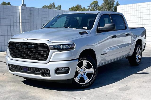 2026 RAM 1500 RAM 1500 EXPRESS CREW CAB 4X2 57 BOX
