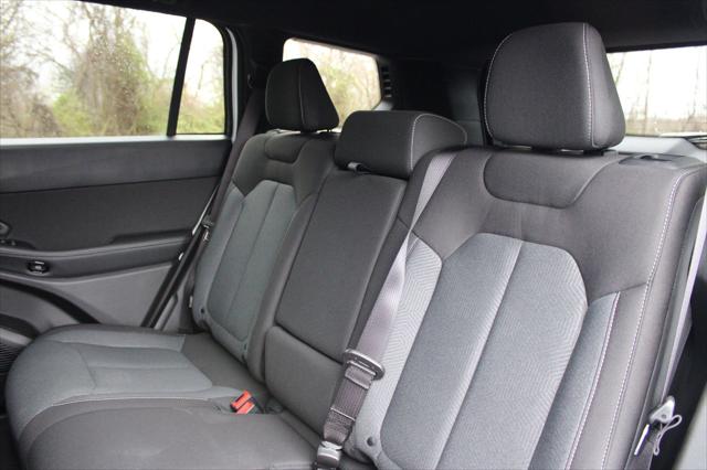 2026 Jeep Cherokee Laredo 4x4