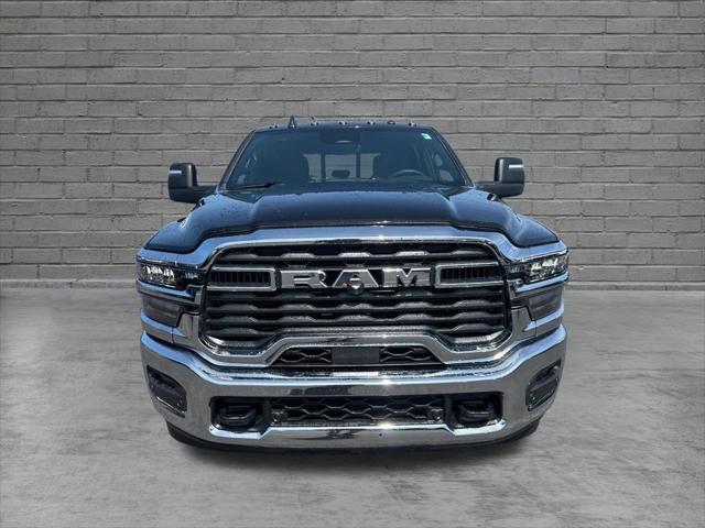 2026 RAM Ram 3500 RAM 3500 TRADESMAN CREW CAB 4X4 64 BOX