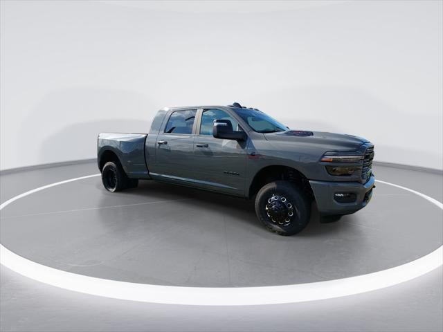 2026 RAM Ram 3500 RAM 3500 LARAMIE MEGA CAB 4X4 64 BOX 2026 RAM Ram 3500 RAM 3500 LARAMIE MEGA CAB 4X4 64 BOX