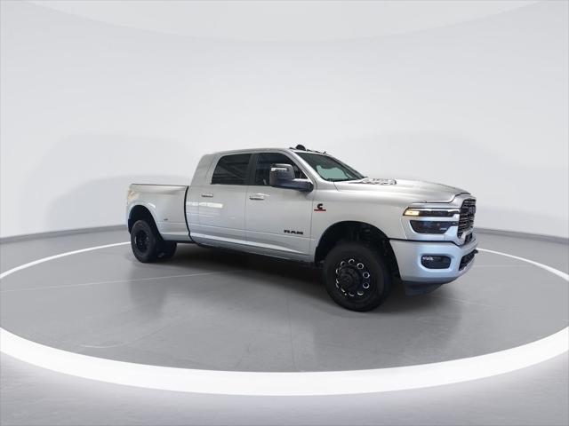 2026 RAM Ram 3500 RAM 3500 LARAMIE MEGA CAB 4X4 64 BOX 2026 RAM Ram 3500 RAM 3500 LARAMIE MEGA CAB 4X4 64 BOX