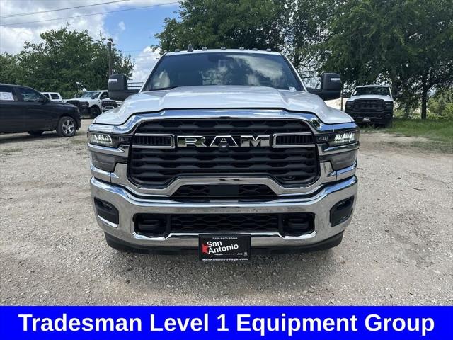 2026 RAM Ram 3500 Chassis Cab RAM 3500 TRADESMAN CREW CAB CHASSIS 4X4 60 CA