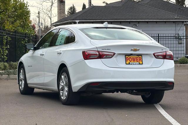 2022 Chevrolet Malibu FWD LT