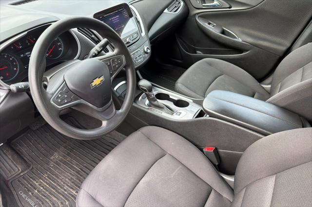 2022 Chevrolet Malibu FWD LT