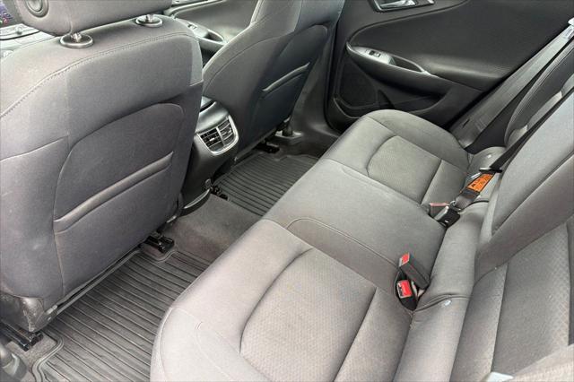 2022 Chevrolet Malibu FWD LT
