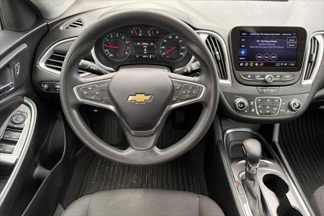 2022 Chevrolet Malibu FWD LT