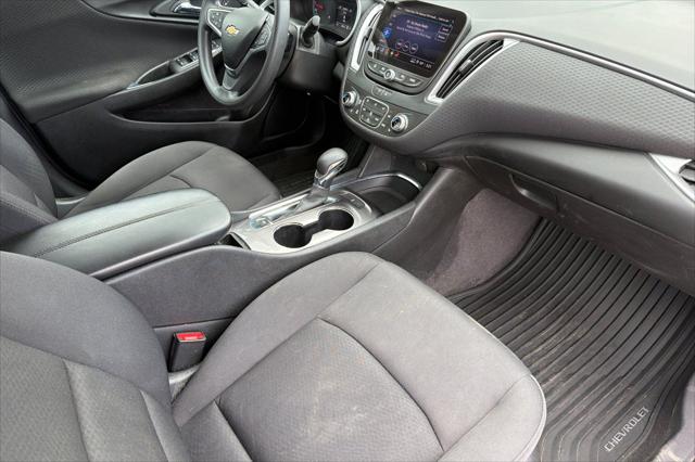 2022 Chevrolet Malibu FWD LT