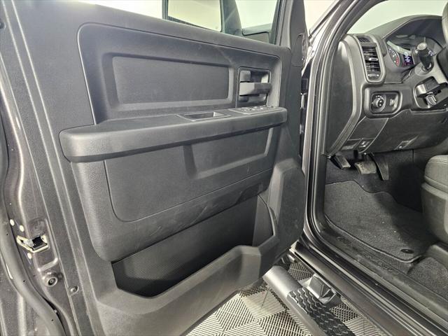 2026 Ram 2500 Black Express Crew Cab 4x4 8" Box