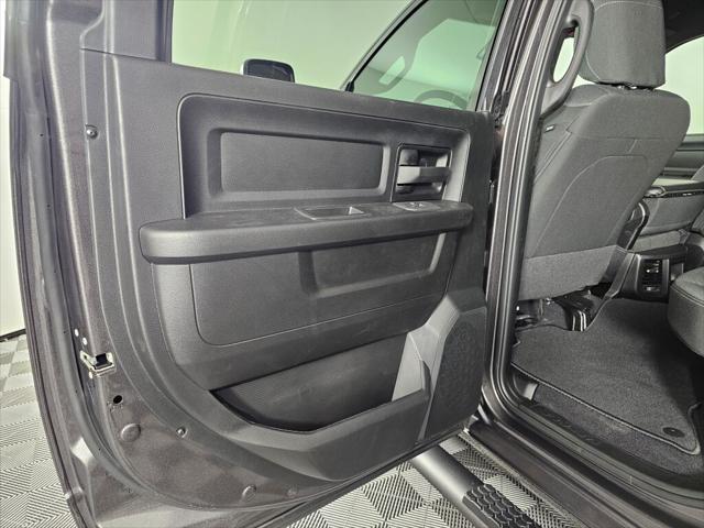 2026 Ram 2500 Black Express Crew Cab 4x4 8" Box