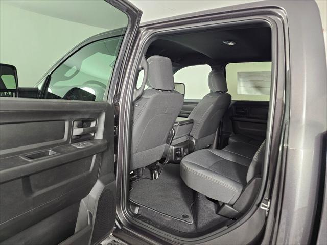 2026 Ram 2500 Black Express Crew Cab 4x4 8" Box