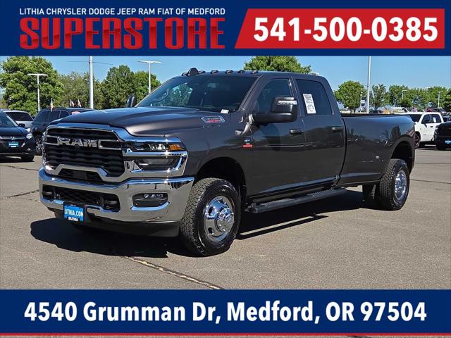 2026 RAM Ram 3500 RAM 3500 TRADESMAN CREW CAB 4X4 8 BOX